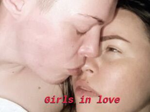 Girls_in_love