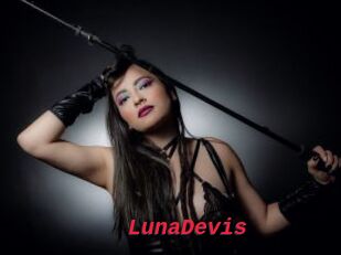 LunaDevis