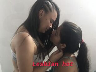 Lesbian_hot