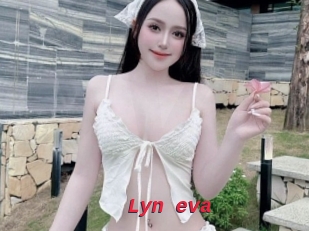 Lyn_eva