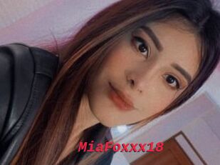 MiaFoxxx18