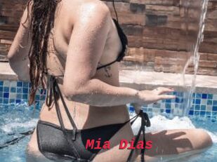 Mia_Dias