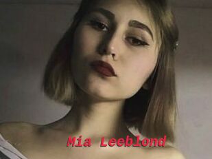 Mia_Leeblond