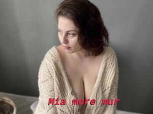 Mia_more_mur