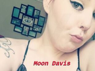 Moon_Davis