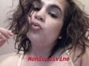 Monica_divine