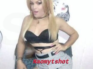 Naomytshot