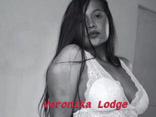 Veronika_Lodge