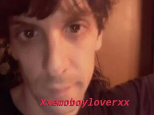 Xxemoboyloverxx